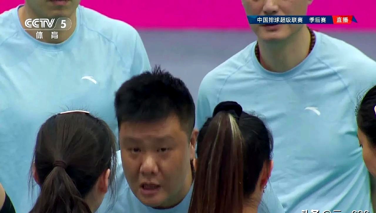 包含Ning在中国队比赛中晋级下一阶段，出色发挥引发热议！比赛高潮迭起的词条